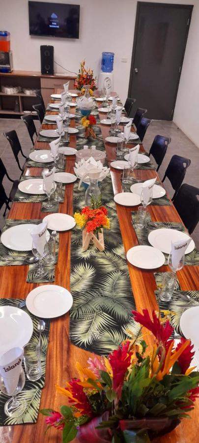 Island Accommodation 68 Extension Street Сува Екстериор снимка